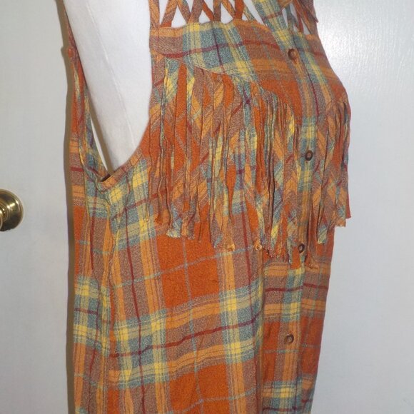 GIMMICKS SIZE X-LARGE RUST ORANGE BUTTON DOWN SLEEVELESS FRINGE SHIRT - Picture 5 of 10